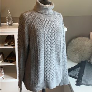 Vince Gray Turtleneck Sweater - size XL